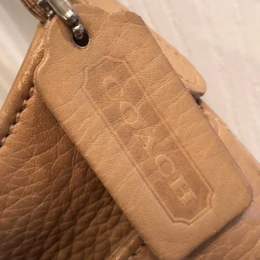 Authentic vintage Coach brand purse- Excellent condition